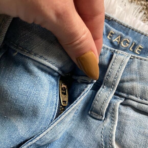 American Eagle Jeans 360 Stretch Super Hi Rise Jeggings Distressed Raw Ankle 2 - Picture 5 of 12